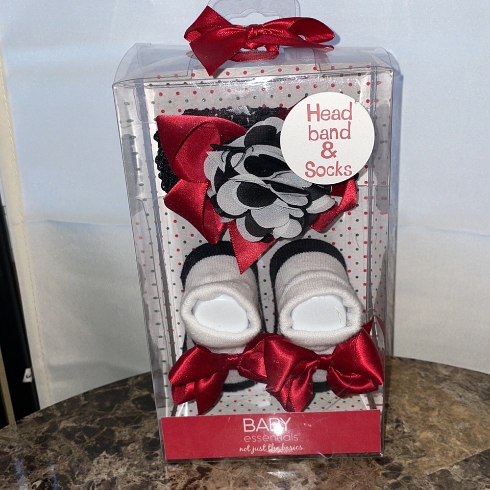 Baby Girl Holiday Headband and Socks NWT 0-6 Months